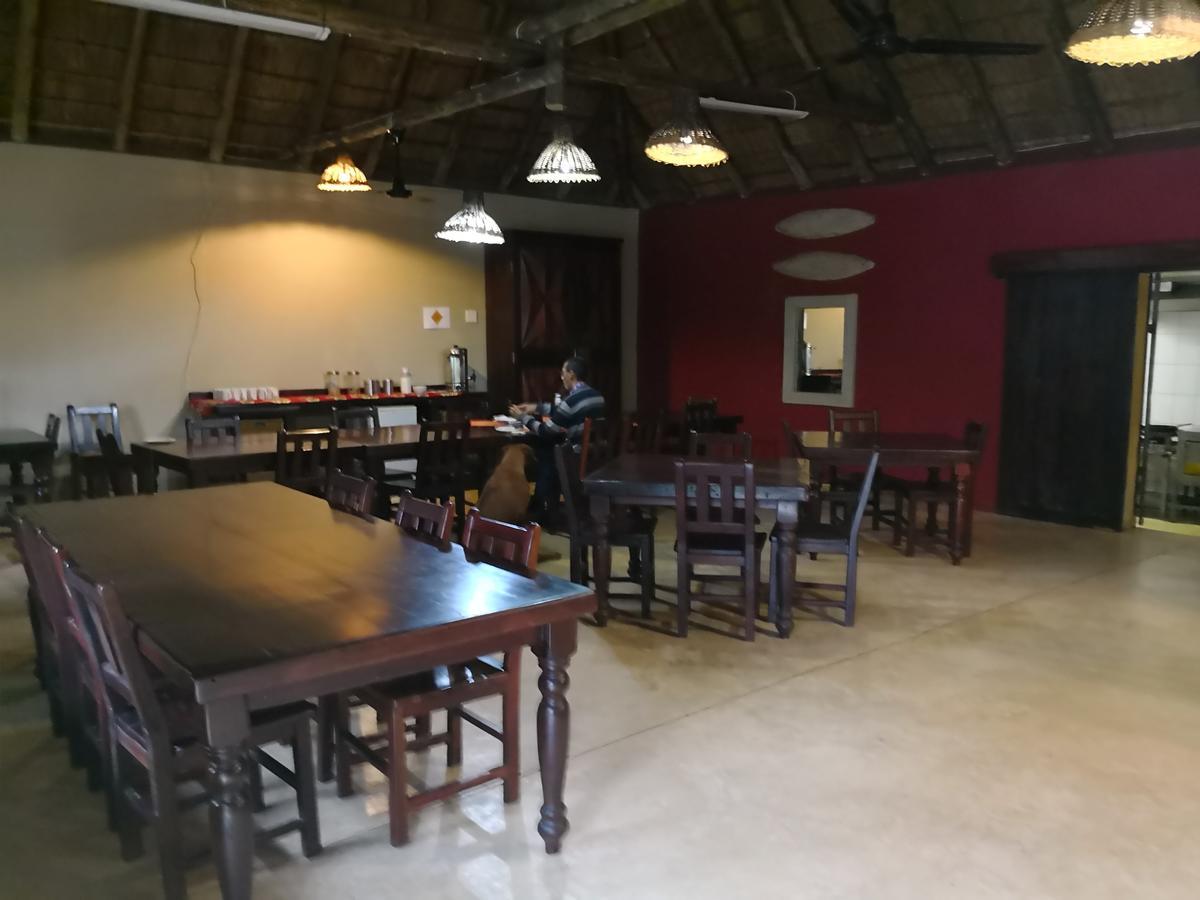 Touch Of Africa Lodge Lanseria Buitenkant foto